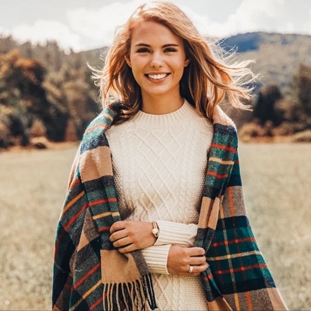 Kiel James Patrick Cream Sweater XS